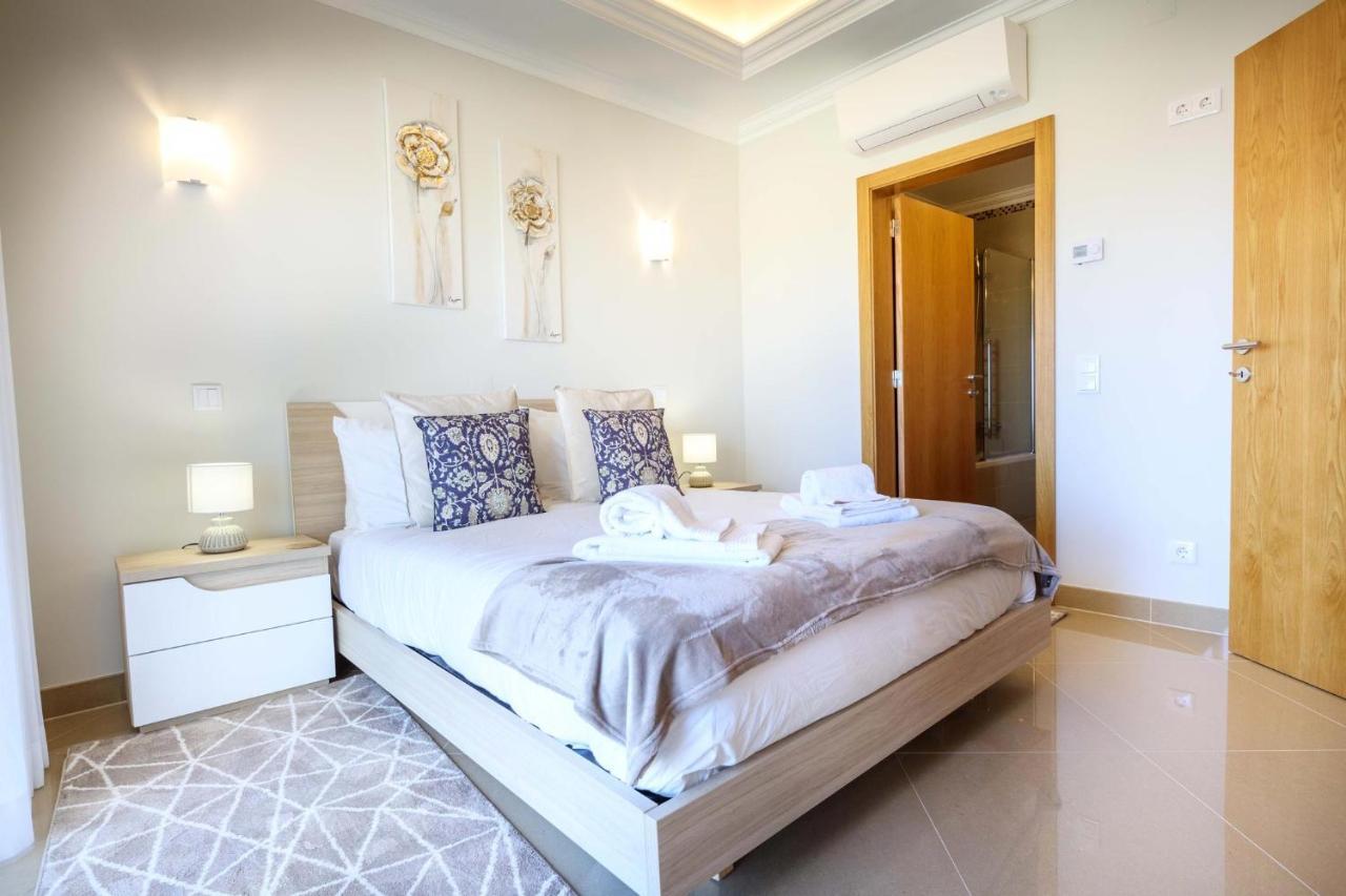 Casa Da Boa Vida At Boa Vista Golf Bayview *